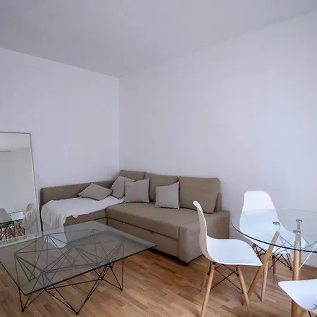 Apartment Cozy And Bright Apt Near Champs Elysees